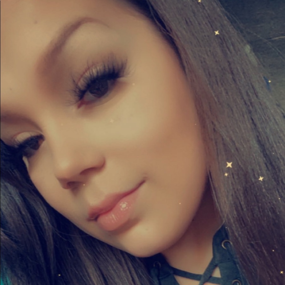 Meet your Posher, Veronica